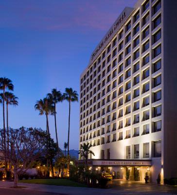 Crowne Plaza Beverly Hills - 