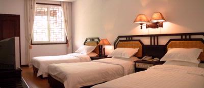 Yangshuo River View Hotel - Deluxe Triple Room
