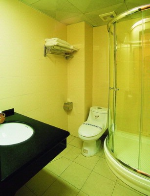 Yangshuo River View Hotel - Our Restroom 2