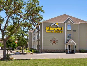 Microtel Inn & Suites