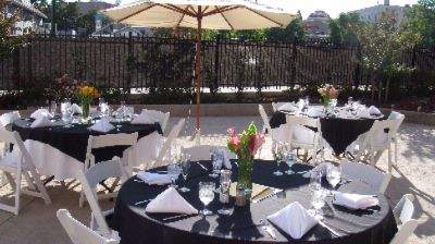 Gold Miners Inn Holiday Inn Express - Outdoor Wedding Reeption