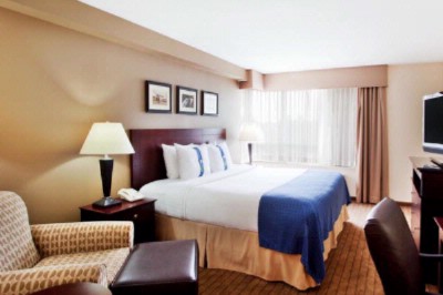 Holiday Inn Gwinnett Center - 