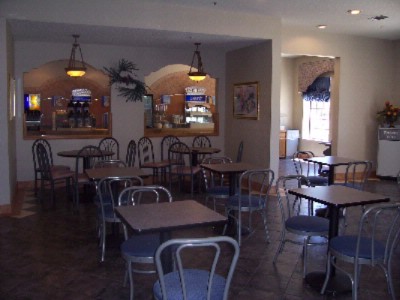 Holiday Inn Express Burnet - Smart Start Dining Area