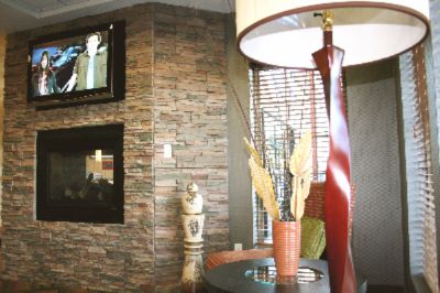 Best Western Crossroads Inn & Conference Center - Lobby Fireplace