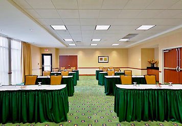 Courtyard Austin Airport - 