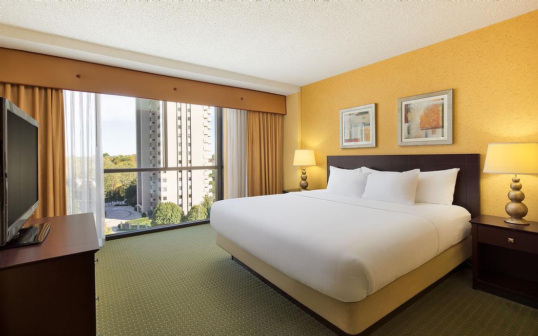 University Plaza Hotel & Convention Center - 