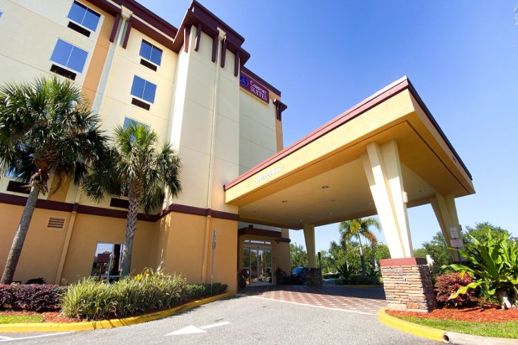 Comfort Suites Orlando Airport ( Brand New 09) - Spacious Hotel Suite
