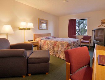 Super 8 - 