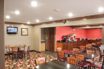 Heartland Inn Cedar Rapids - 