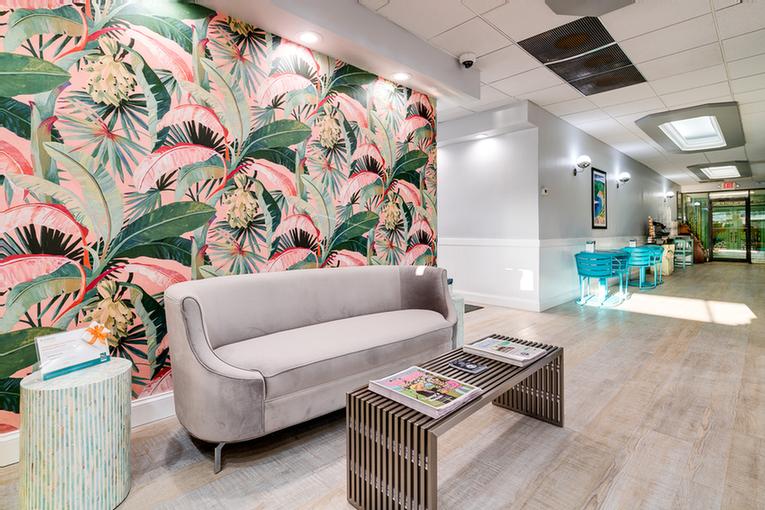 Quality Inn South at the Falls - Lobby