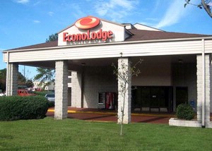 Econo Lodge - 