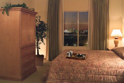 Club De Soleil - Bedroom