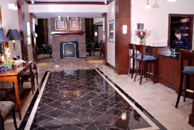 Staybridge Suites - Front Desk Area
