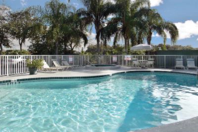 Guest House Pool