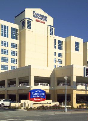 Fairfield Inn & Suites Virginia Beach Oceanfront - 