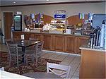 Holiday Inn Express - 