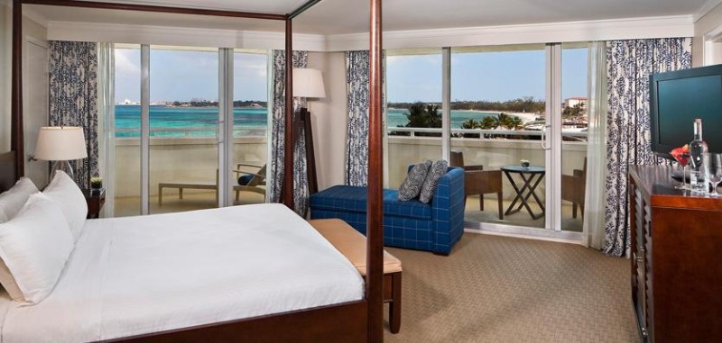 Sheraton Nassau Beach Resort - Dolphin Grill