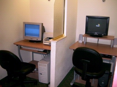 Airport & Expo La Quinta Inn & Suites - 24 Hour Guest Business Center La Quintainn & Suites Louisville