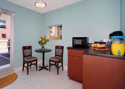 Rodeway Inn - Breakfast Area