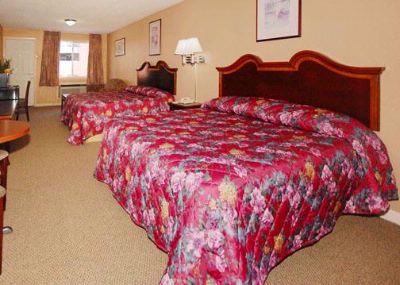 Rodeway Inn - Guest Room With 2 Queen Beds