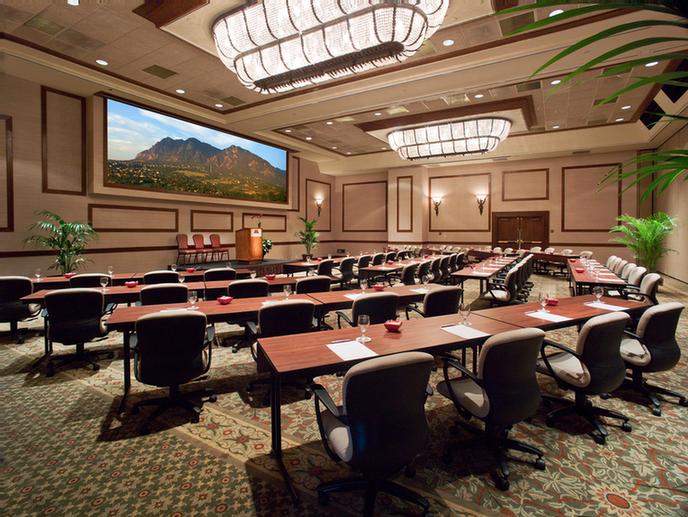 Cheyenne Mountain Resort - Pikes Peak & Garden of the Gods