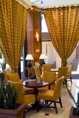 Phoenix Marriott Mesa - Stylish Lobby