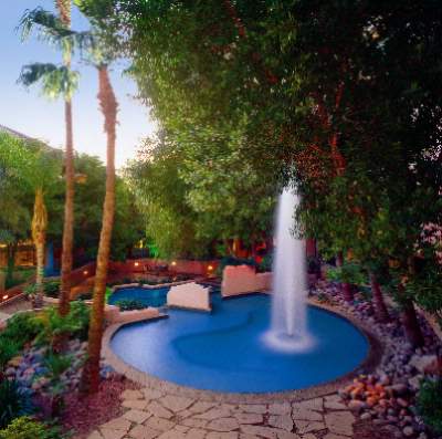 Phoenix Marriott Mesa - Lush Courtyard Views