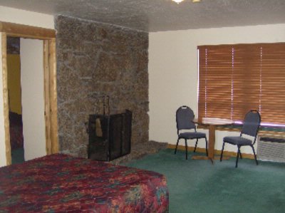 Teton Mountain View Lodge - Fireplace Room (no Fire's..insurance)