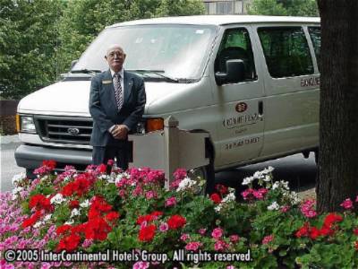 Crowne Plaza Nashua - Complimentary Airport Shuttle To Manchester Boston Regional Airport