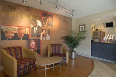 Red Roof Inn Southfield - Complimentary Gourmet Coffee In Lobby