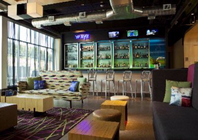 Aloft Phoenix Airport Hotel - W Xyz Bar