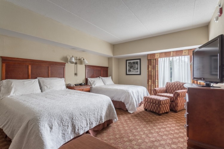 Hampton Inn & Suites Downtown Knoxville - 