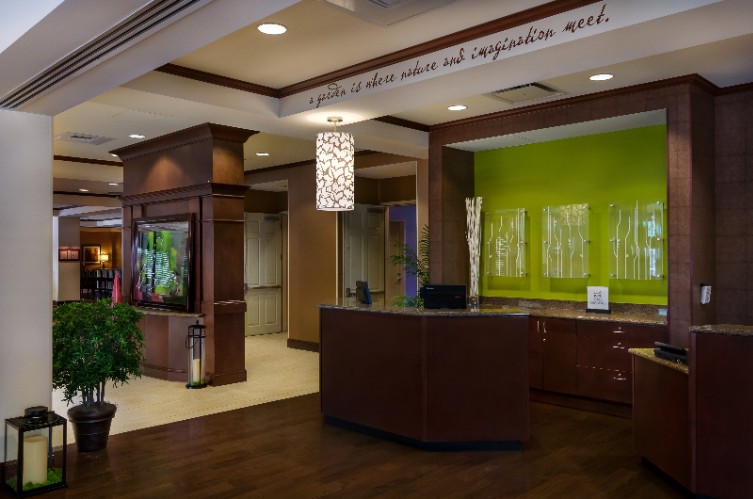 Hilton Garden Inn Phoenix Airport North - Front Desk