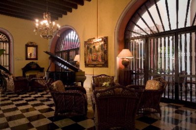 Hotel El Convento - Lobby