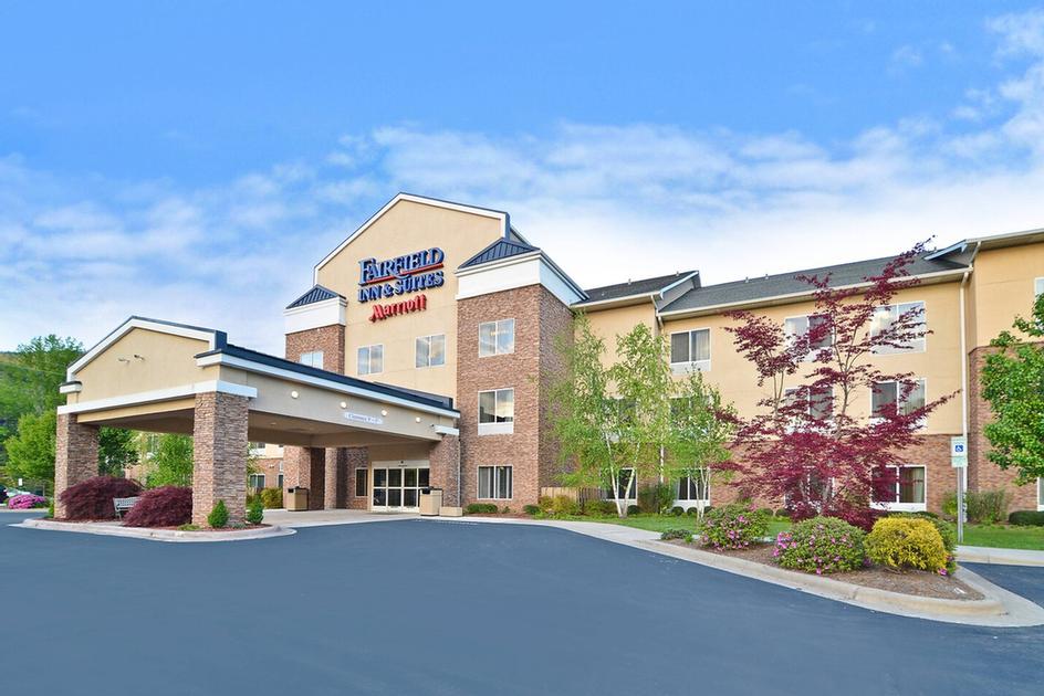 Fairfield Inn & Suites - 