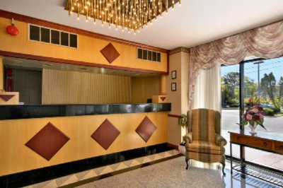 Ramada - Lobby