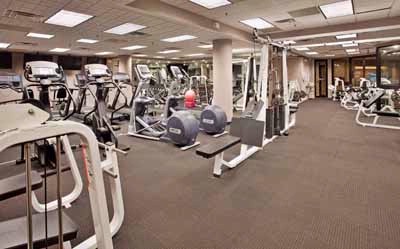 Holiday Inn Select Executive Center - 