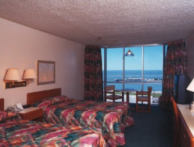Bayfront Plaza Hotel - 