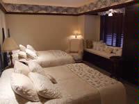 Hotel Pattee - Needlework Two Room