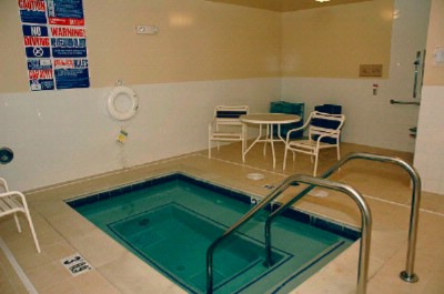 Hilton Garden Inn Victorville - Indoor Whirlpool