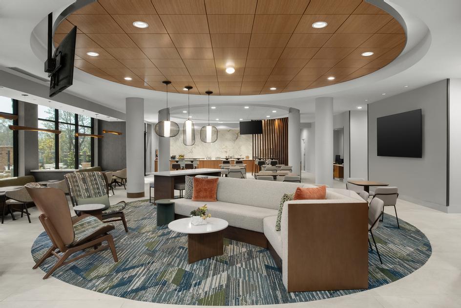 Springhill Suites by Marriott Irvine / Oc Airport - Hotel Front Desk And Lounge