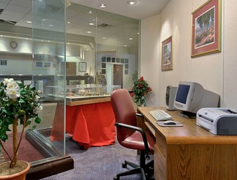 Ramada Inn & Conference Center - 24 Hour Business Center