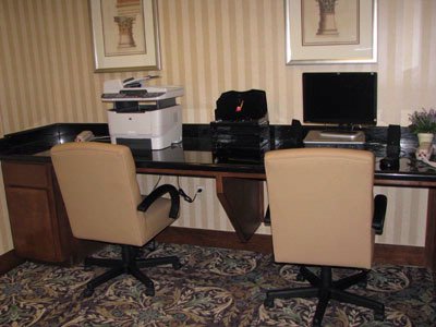 Staybridge Suites Austin Airport - 