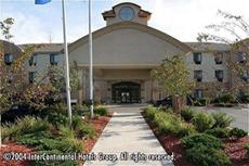 Holiday Inn Express & Suites - 