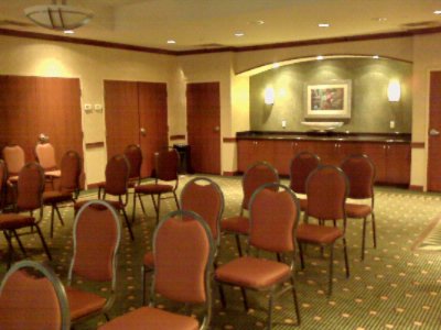 Courtyard by Marriott Beachwood - Worry Free Meetings Held Here!