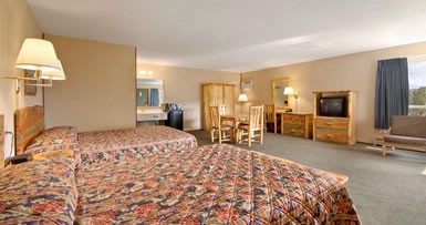 Tyrol Mountain Inn - Room With 2 Queens