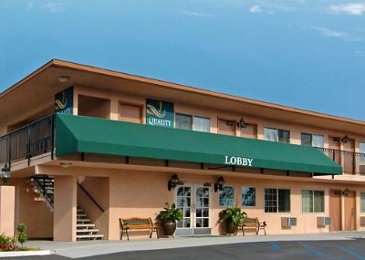 Quality Inn & Suites I 5 Near Camp Pendleton - Hotel Entrance