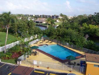 Days Inn Ft. Lauderdale Oakland Park Airport North - Outdoor Pool