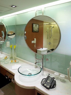 Crowne Plaza Hotel Beijing - Deluxe Room Bathroom