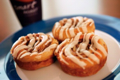 Holiday Inn Express Cal Expo - Hi Famous Cinnamon Buns